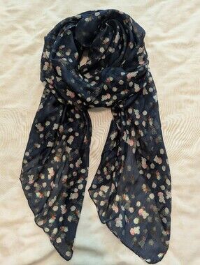 New 100% Silk Large size Navy White Floral Lightweight Scarf